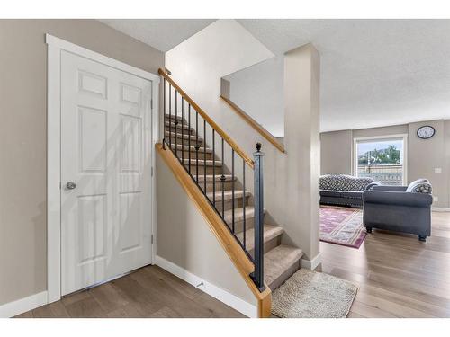 250 Saddlecrest Close Ne, Calgary, AB - Indoor