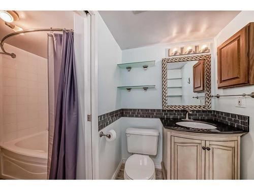 303-1334 13 Avenue Sw, Calgary, AB - Indoor Photo Showing Bathroom