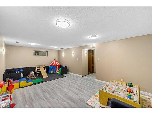 52 Hawkcliff Way Nw, Calgary, AB - Indoor