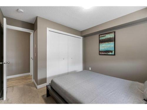 1513-4641 128 Avenue Ne, Calgary, AB - Indoor Photo Showing Bedroom