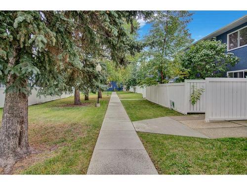 96-251 90 Avenue Se, Calgary, AB - Outdoor