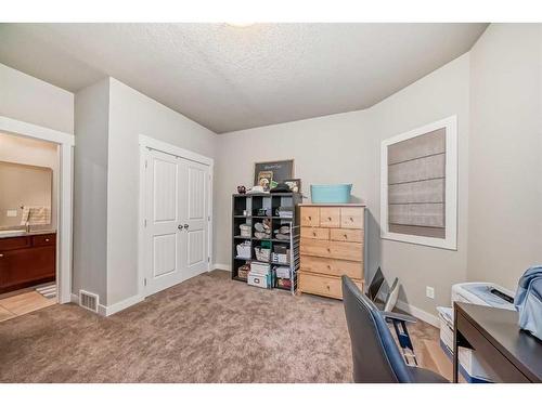 2-1934 24A Street Sw, Calgary, AB - Indoor