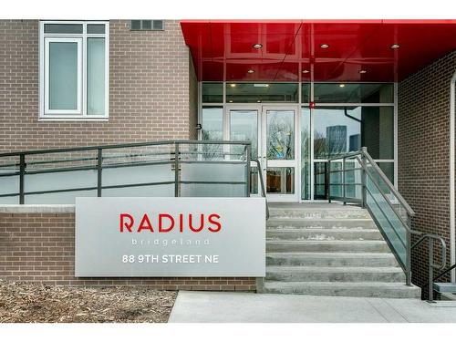 406-88 9 Street Ne, Calgary, AB - Outdoor