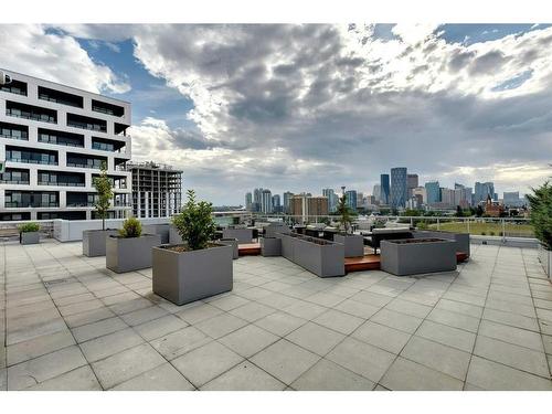 406-88 9 Street Ne, Calgary, AB - Outdoor