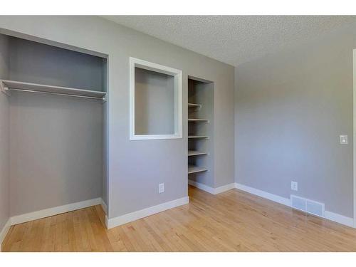 83 Lake Sylvan Close Se, Calgary, AB - Indoor Photo Showing Other Room