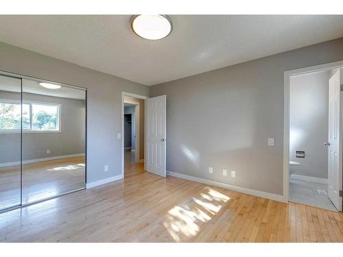 83 Lake Sylvan Close Se, Calgary, AB - Indoor Photo Showing Other Room