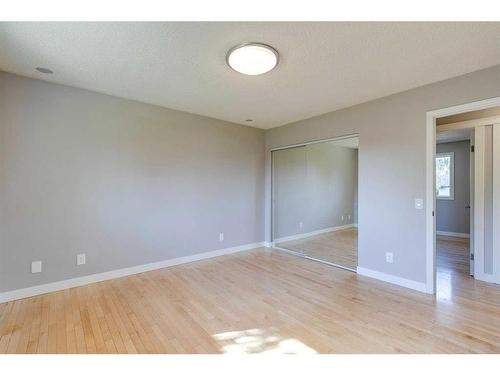 83 Lake Sylvan Close Se, Calgary, AB - Indoor Photo Showing Other Room