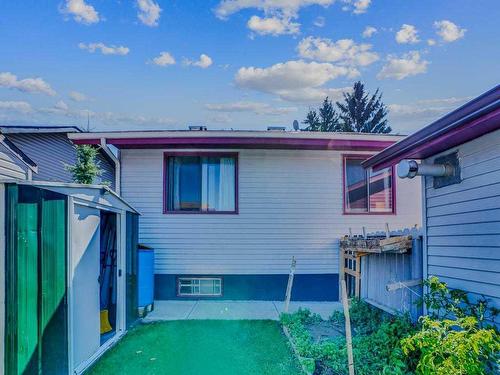 6920 4 Avenue Ne, Calgary, AB - Outdoor