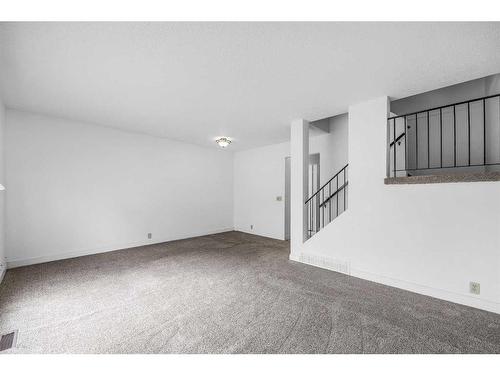 1171 Ranchlands Boulevard Nw, Calgary, AB - Indoor Photo Showing Other Room