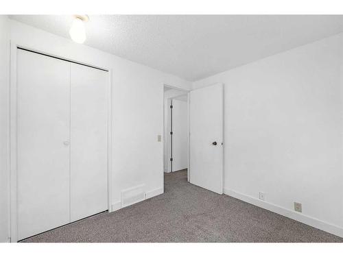 1171 Ranchlands Boulevard Nw, Calgary, AB - Indoor Photo Showing Other Room