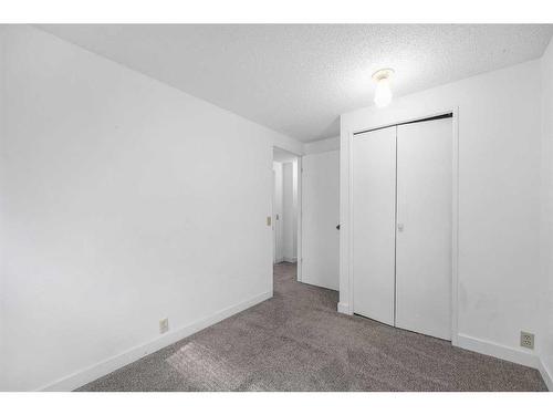 1171 Ranchlands Boulevard Nw, Calgary, AB - Indoor Photo Showing Other Room