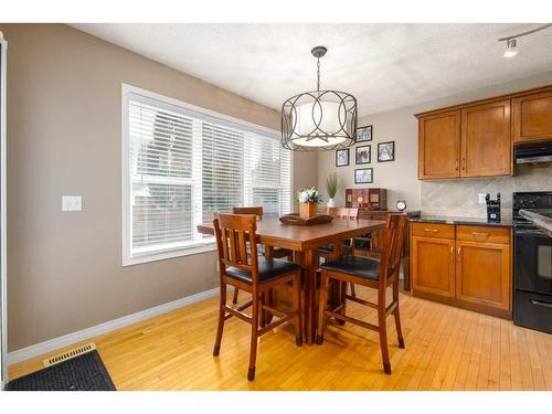 19 Copperfield Common Se, Calgary, AB - Indoor Photo Showing Dining Room