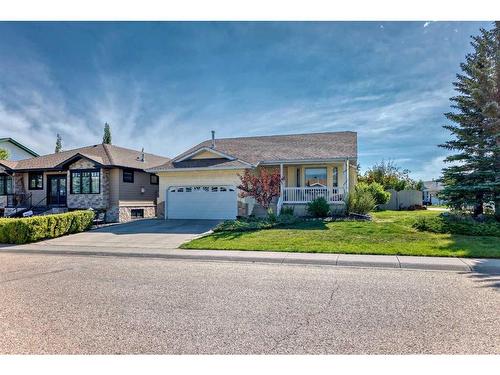 25 West Gissing Road, Cochrane, AB - Outdoor With Facade