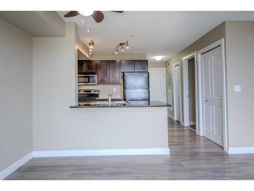 309-355 Taralake Way Ne, Calgary, AB - Indoor Photo Showing Kitchen