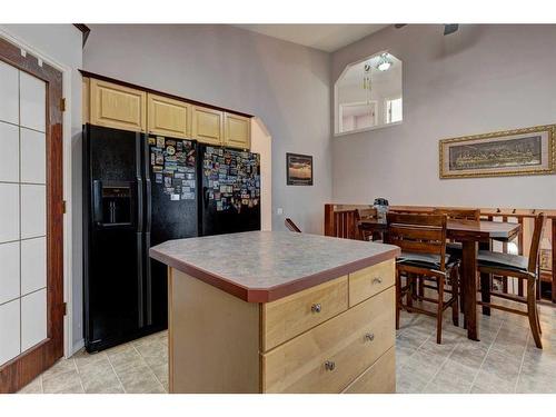 95 Applestone Park Se, Calgary, AB - Indoor Photo Showing Dining Room