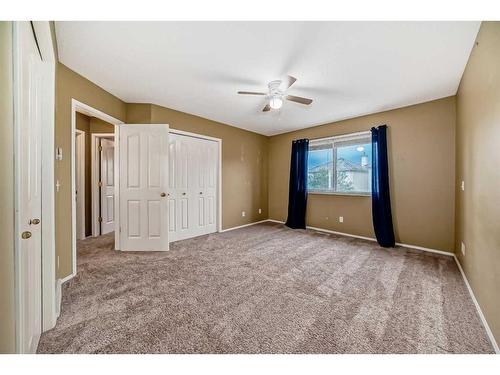 9 Spring Crescent Sw, Calgary, AB - Indoor Photo Showing Other Room