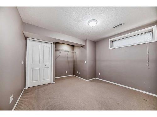 9 Spring Crescent Sw, Calgary, AB - Indoor