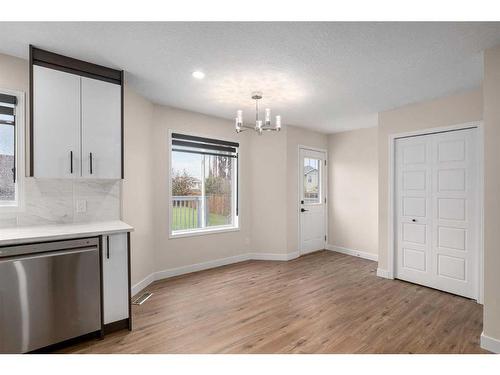 135 Mt Apex Crescent Se, Calgary, AB - Indoor