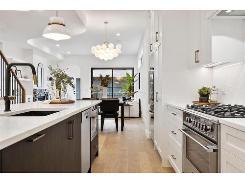 1922 8 Avenue Se, Calgary, AB - Indoor Photo Showing Kitchen With Upgraded Kitchen