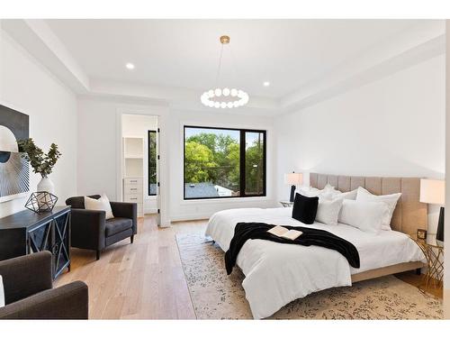 1922 8 Avenue Se, Calgary, AB - Indoor Photo Showing Bedroom