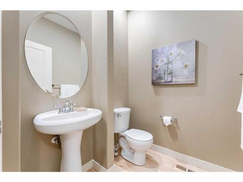 108 Elgin Estates Park Se, Calgary, AB - Indoor Photo Showing Bathroom