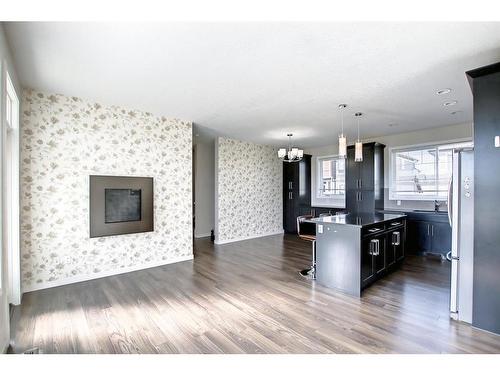 110 Nolan Hill Heights Nw, Calgary, AB - Indoor Photo Showing Living Room