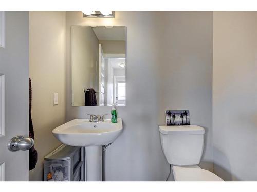 208 Legacy Crescent Se, Calgary, AB - Indoor Photo Showing Bathroom