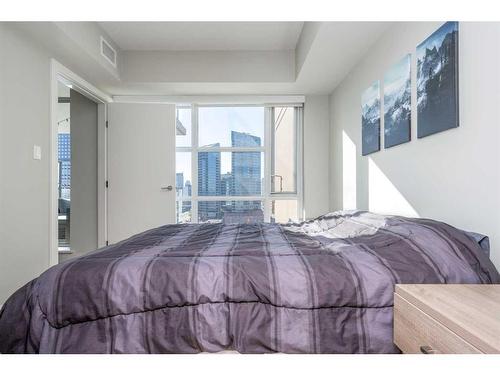 1108-1122 3 Street Se, Calgary, AB - Indoor Photo Showing Bedroom