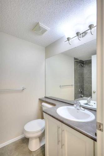 2113-16969 24 Street Sw, Calgary, AB - Indoor Photo Showing Bathroom