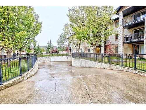 2113-16969 24 Street Sw, Calgary, AB - Outdoor