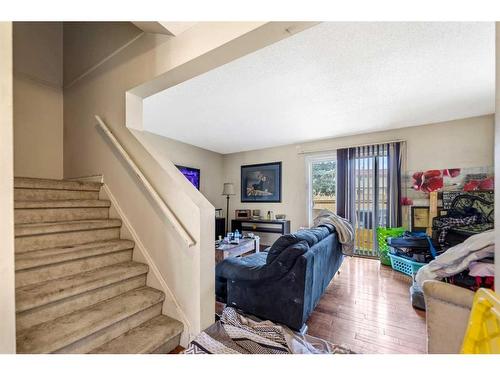 122-1555 Falconridge Drive Ne, Calgary, AB - Indoor