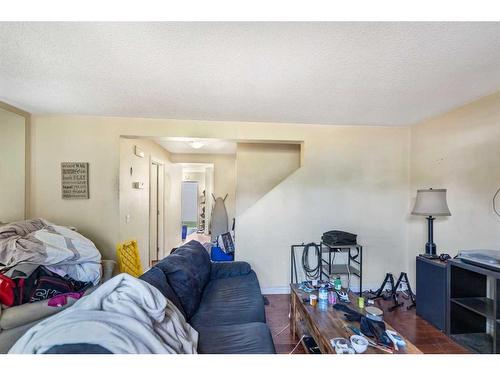 122-1555 Falconridge Drive Ne, Calgary, AB - Indoor