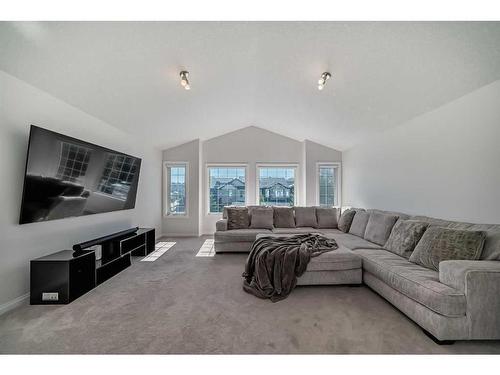 88 Nolancrest Green Nw, Calgary, AB - Indoor Photo Showing Living Room