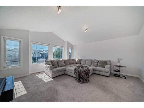 88 Nolancrest Green Nw, Calgary, AB - Indoor Photo Showing Living Room