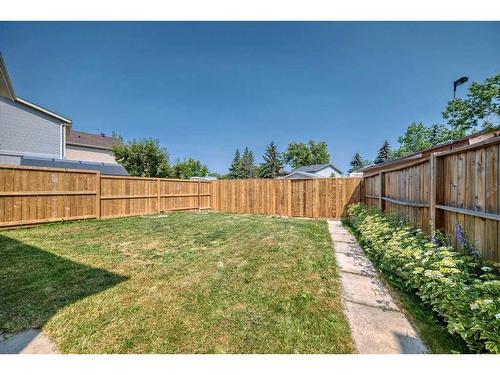 22 Erin Croft Crescent Se, Calgary, AB - Outdoor