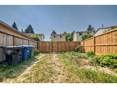 22 Erin Croft Crescent Se, Calgary, AB - Outdoor