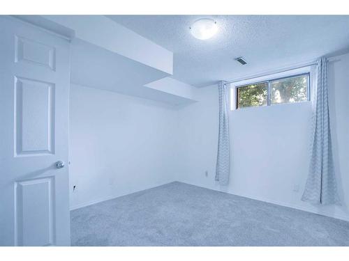 55 Falbury Crescent Ne, Calgary, AB - Indoor Photo Showing Other Room