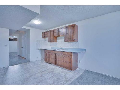 55 Falbury Crescent Ne, Calgary, AB - Indoor Photo Showing Kitchen