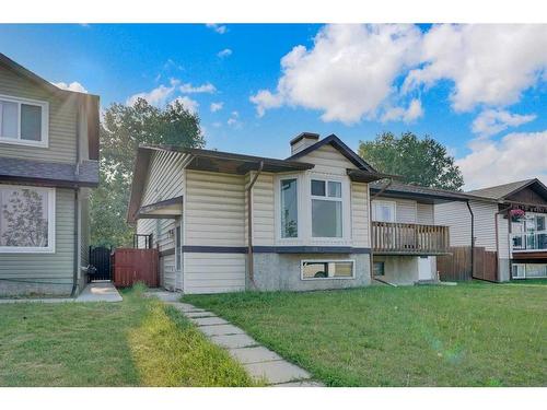 55 Falbury Crescent Ne, Calgary, AB - Outdoor