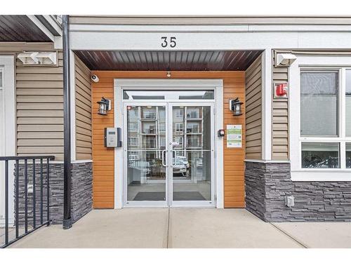 305-35 Walgrove Walk Se, Calgary, AB - Outdoor