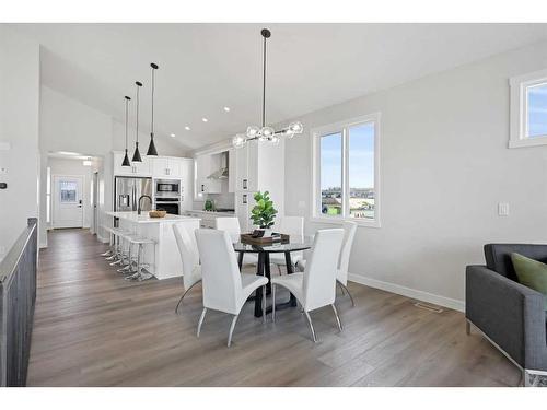 354 Baywater Common Sw, Airdrie, AB - Indoor Photo Showing Dining Room