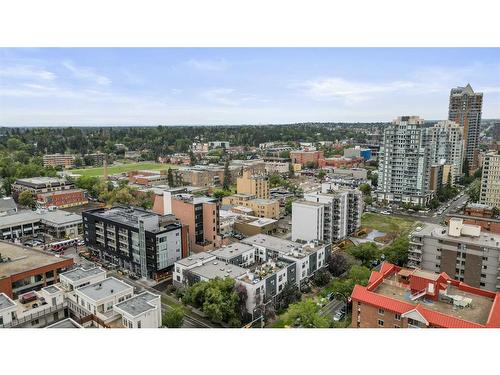 32-605 15 Avenue Sw, Calgary, AB - Outdoor With View