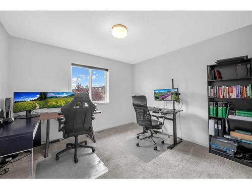 704 South Point Heath Sw, Airdrie, AB - Indoor Photo Showing Office