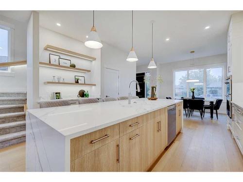 2827 Cocrane Road Nw, Calgary, AB - Indoor Photo Showing Kitchen With Upgraded Kitchen