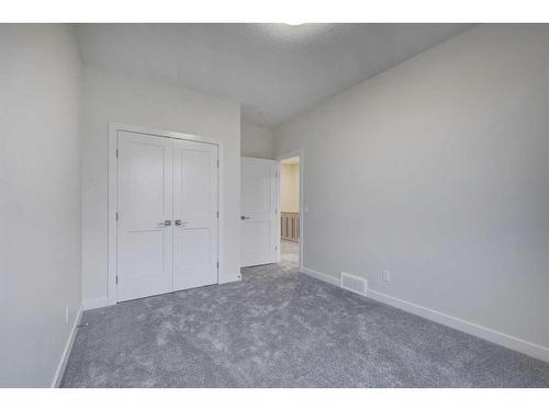 2827 Cochrane Road Nw, Calgary, AB - Indoor Photo Showing Other Room