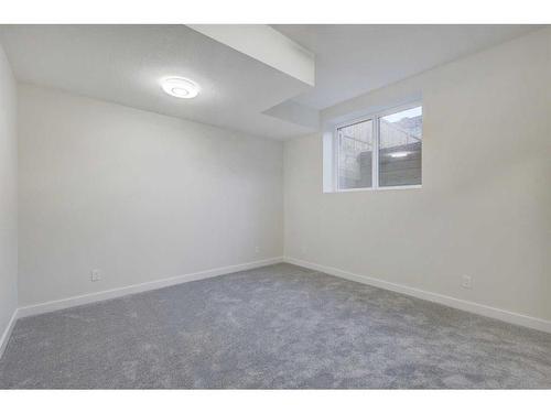 2827 Cochrane Road Nw, Calgary, AB - Indoor Photo Showing Other Room