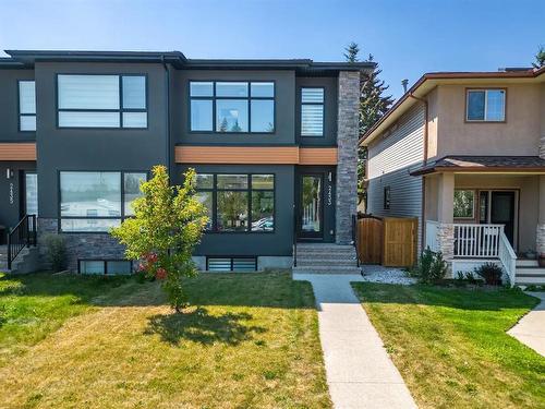 2433 30 Street Sw, Calgary, AB - Outdoor With Facade