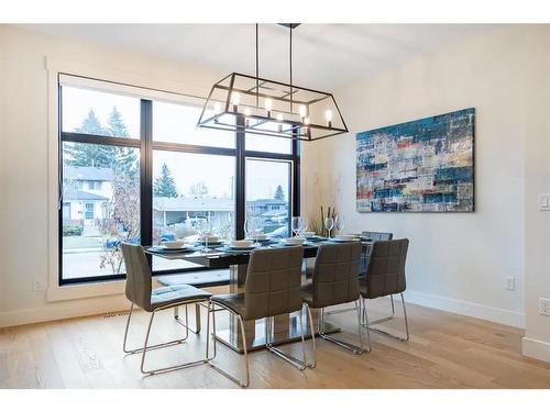 2433 30 Street Sw, Calgary, AB - Indoor Photo Showing Dining Room