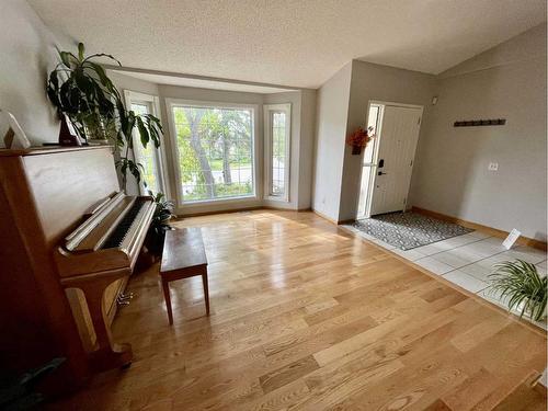 5994 Signal Ridge Heights Sw, Calgary, AB - Indoor Photo Showing Kitchen With Double Sink