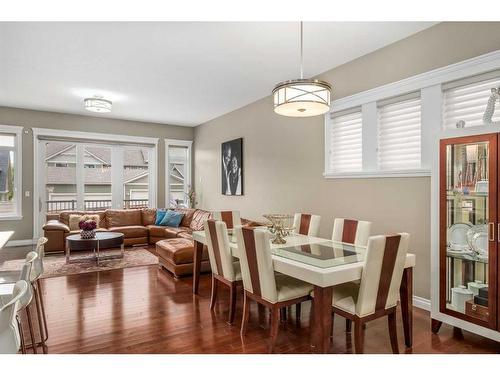 318 Mahogany Manor Se, Calgary, AB - Indoor Photo Showing Dining Room